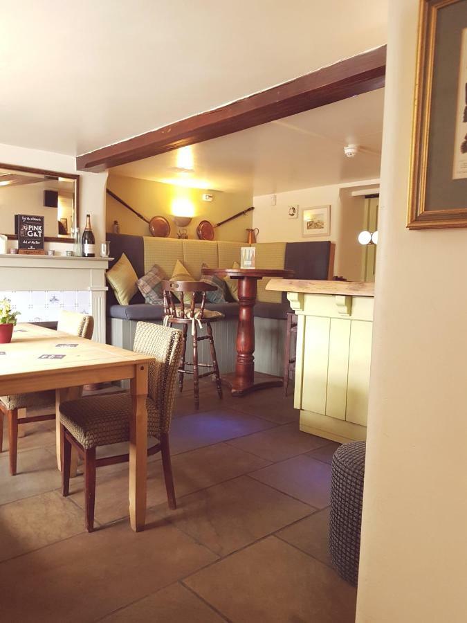 The Windmill Inn Badby Exterior photo